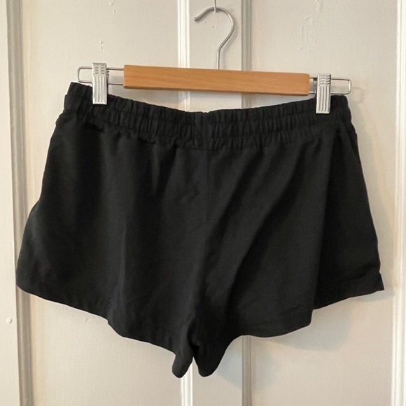 Vuori Halo Performance Short - Black Heather color, size S - Picture 2 of 2